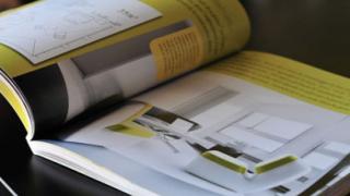 محمد أسليم: الكتاب آئل إلى الزوال باعتباره وعاء حضارة تجنح الآن نحو الأفول / عداد: منال خميس